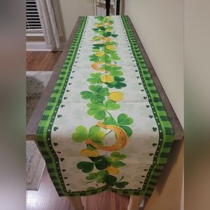 St. Patrick's Day Shamrocks Table Runner
